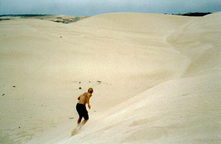 Sandsurfing